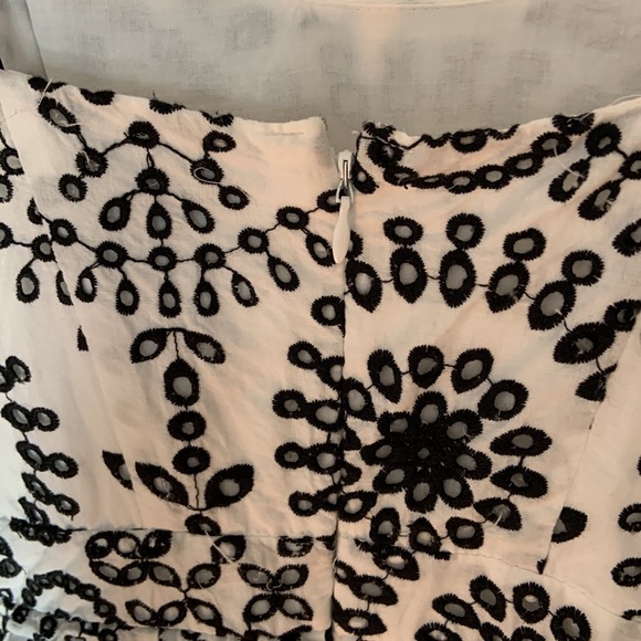 Express embroidery black and white flower cotton layered A-Line dress Sz.4 - Picture 4 of 6